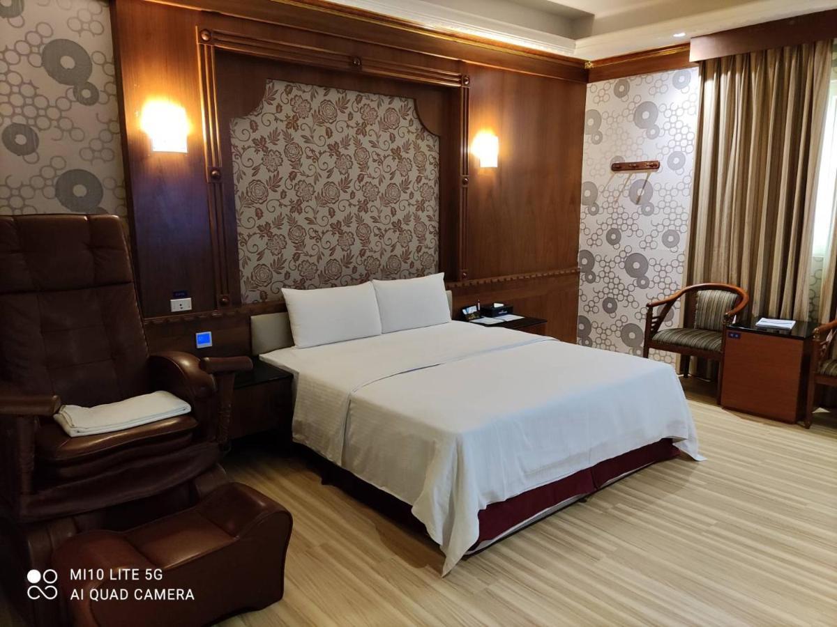 Blue Sky Motel Guishan Dış mekan fotoğraf