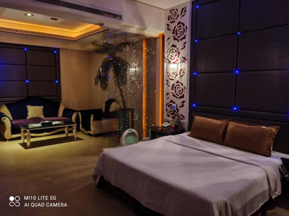 Blue Sky Motel Guishan Dış mekan fotoğraf