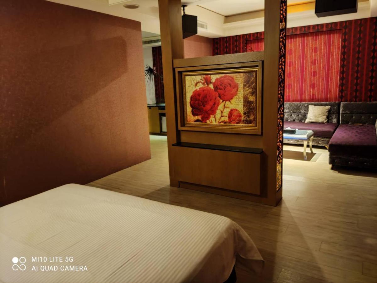 Blue Sky Motel Guishan Dış mekan fotoğraf