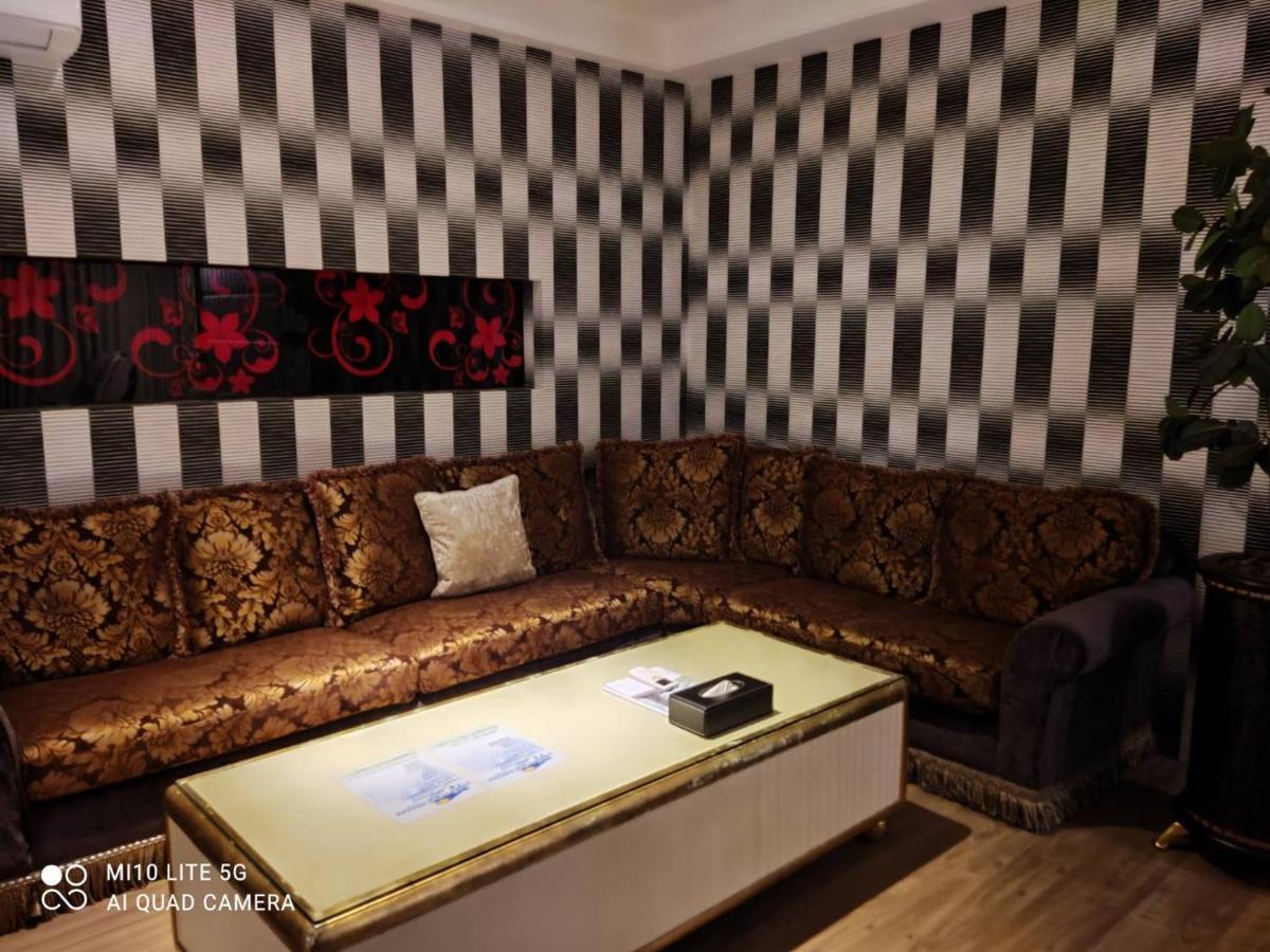 Blue Sky Motel Guishan Dış mekan fotoğraf