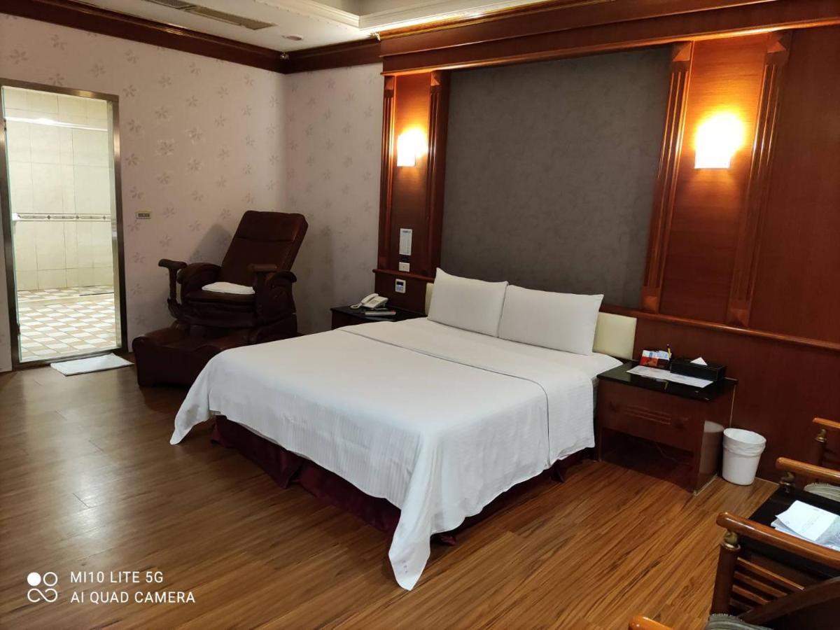 Blue Sky Motel Guishan Dış mekan fotoğraf