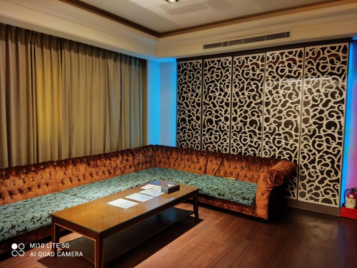 Blue Sky Motel Guishan Dış mekan fotoğraf