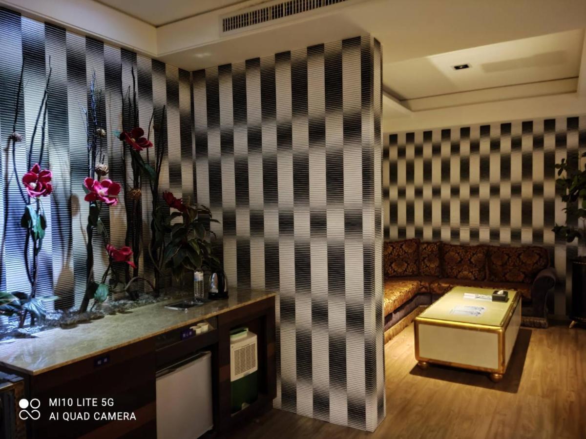 Blue Sky Motel Guishan Dış mekan fotoğraf
