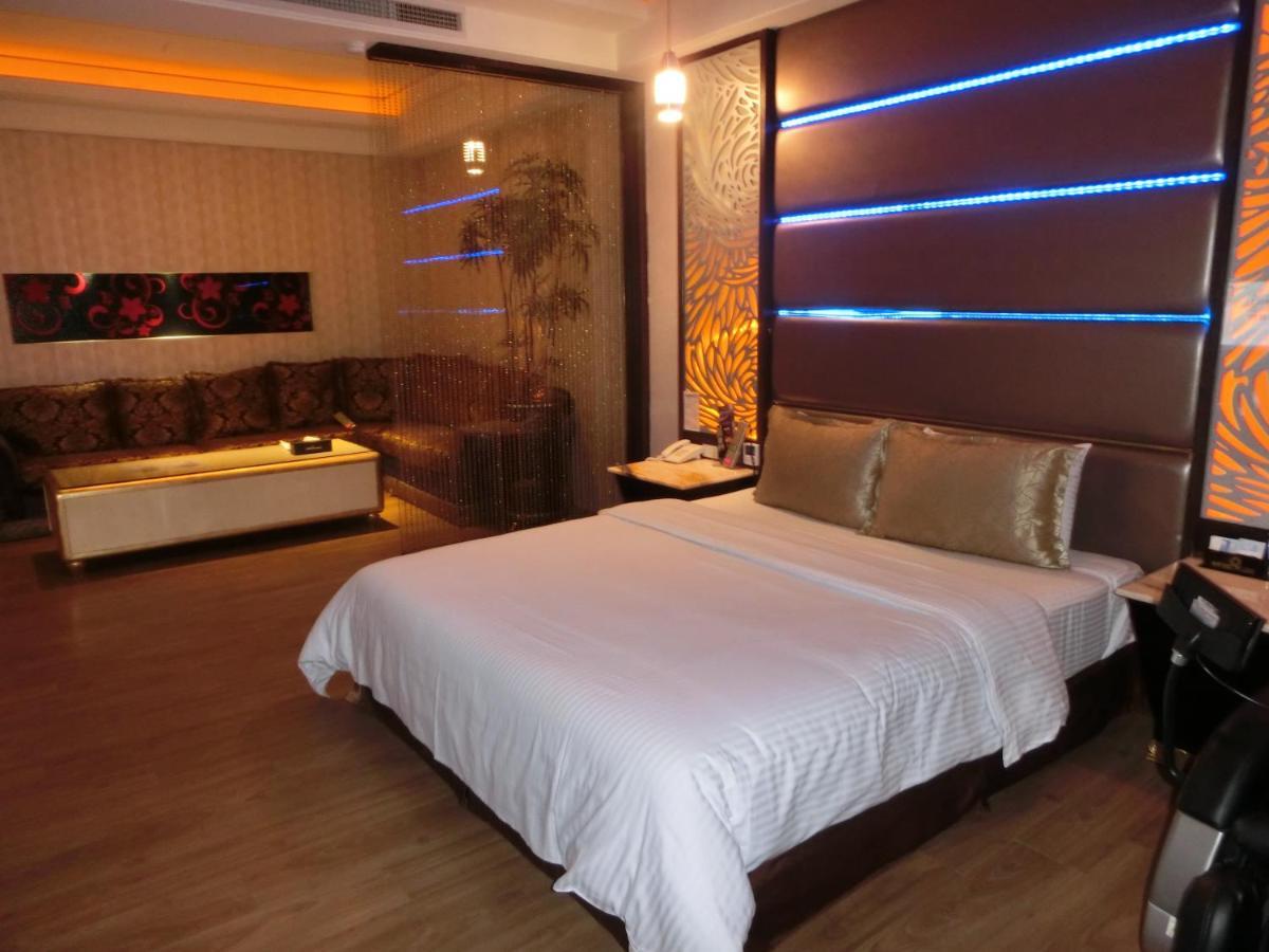 Blue Sky Motel Guishan Dış mekan fotoğraf